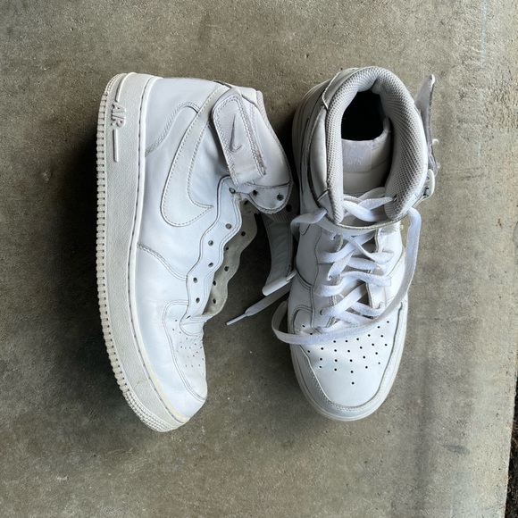 SHOE BUNDLE - Picture 2 of 6